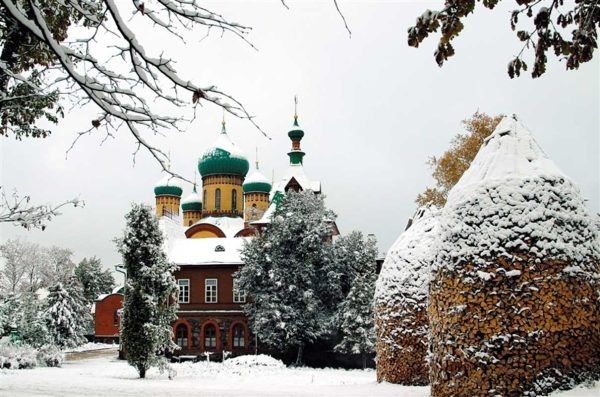Пюхтицкий Успенский женский монастырь, Эстония - на праздник Рождества Христова