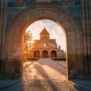 Паломническая программа к христианским святыням Грузии и Армении от Антипасхи до праздника Жен-Мироносиц.